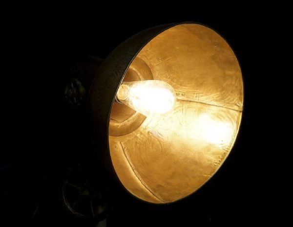 LAMPARA PIE METAL 68X66X142 DORADO